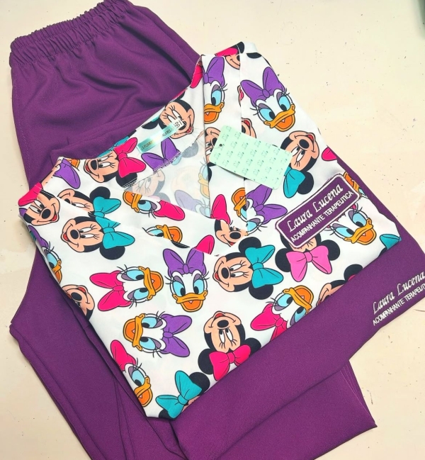 Conjunto liso + 1 Estampa